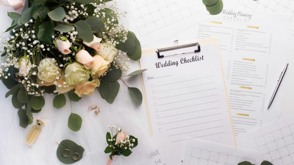 organize your wedding with a detailed checklist